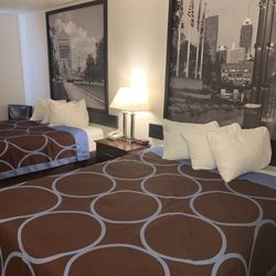Super 8 by Wyndham Greenfield - Rooms are clean