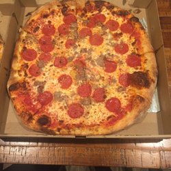 Macopin Pizza - Sausage and pepperoni