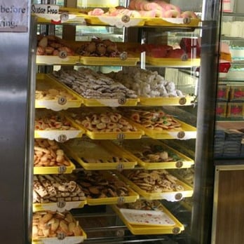 Roeser's Bakery - Bakeries Near Me - Chicago, Illinois