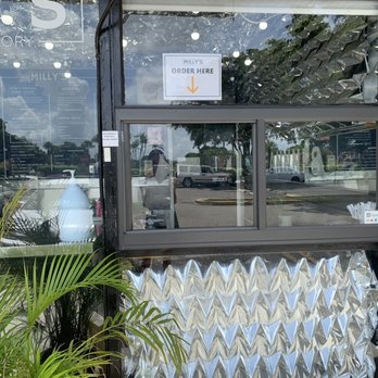 Milly's Empanada Factory - Window for placing orders - Venezuelan Near Me - Miami, Florida Milly's Empanada Factory - Window for placing orders - Venezuelan Near Me - Miami, Florida