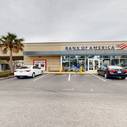 Bank of America Financial Center - Storefront
