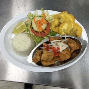 El Rinconcito Latin Cafe - Fried fish - Latin American Near Me - Miami, Florida