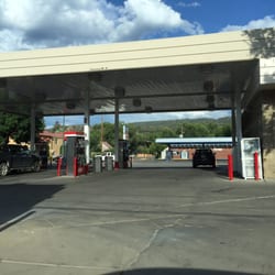 Giant Service Station