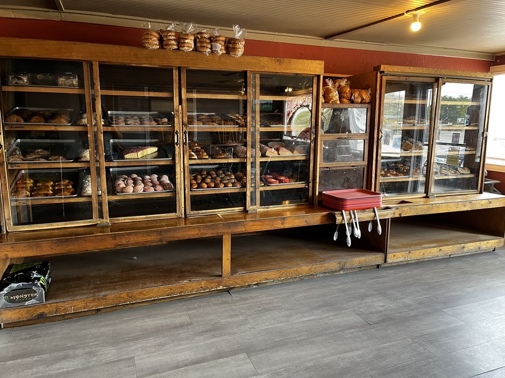 La Perla Bakery & Taqueria