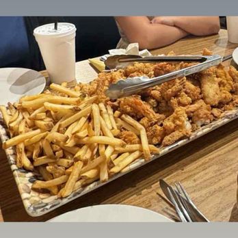 Blue Water Bay Restaurant - Fried seafood platter - Seafood Near Me - Melrose, Florida Blue Water Bay Restaurant - Fried seafood platter - Seafood Near Me - Melrose, Florida