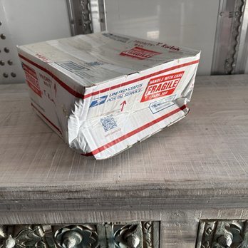 Daniels Moving Specialists - A box with Thomas Kinkade glass plates. - Movers Near Me - Lebanon, New Hampshire Daniels Moving Specialists - A box with Thomas Kinkade glass plates. - Movers Near Me - Lebanon, New Hampshire