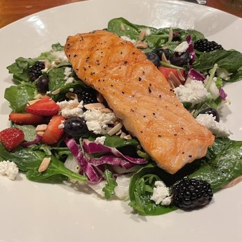 Houlihan's - Kale and Spinach Salad with Salmon. - Bars Near Me - Savannah, Georgia