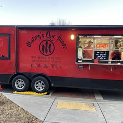 Mabry’s Que House