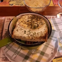 La Pataterie - Salade chèvre chaud,  pas de déception, standard à la chaîne de restauration