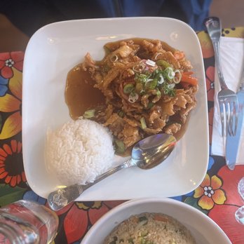 Kai Yang - Pineapple Chicken - Thai Near Me - Montclair, New Jersey