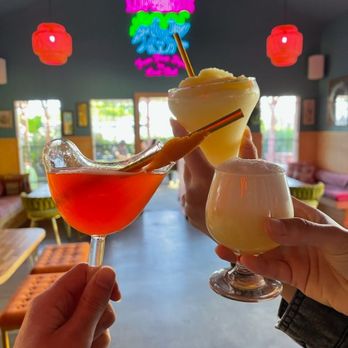 Lovebirds - Lovebird, frozen margarita, ball & chain - Bars Near Me - Austin, Texas