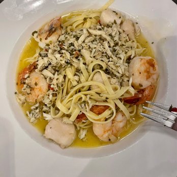 Dom & Mia's - Food and service is the best! Seafood royale dish is so delicious and such a big serving!!! Everyone is so nice &  the deserts are great - Italian Near Me - Springfield, Pennsylvania