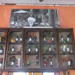 Il Siciliano - Vitrina de Vinos en Il Siciliano.