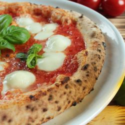 Italian Food Company - Authentic Italian Neapolitan Pizza and Market