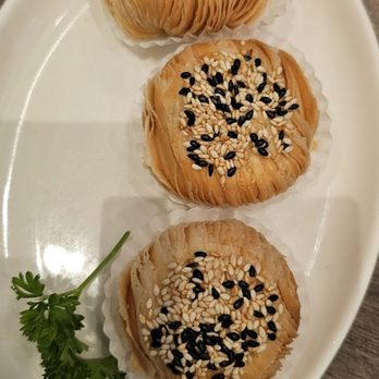 Paradise Dynasty - Heritage BBQ Pastry (3 pcs)- $13- 3 stars. Too much fat inside - Singaporean Near Me - Costa Mesa, California Paradise Dynasty - Heritage BBQ Pastry (3 pcs)- $13- 3 stars. Too much fat inside - Singaporean Near Me - Costa Mesa, California
