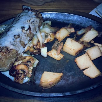 Applebee's Grill + Bar - This was what we got when the server brought it out. Burbon steak - American Near Me - Elk Grove, California
