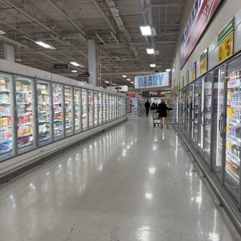 H-E-B - Frozen aisle - Grocery Near Me - Austin, Texas