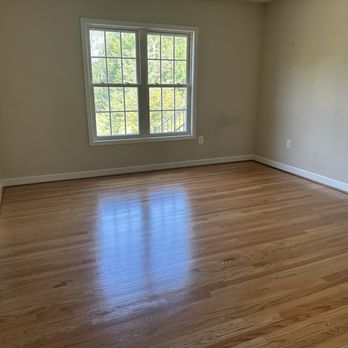 Rey Hardwood Floor - Master Bedroom - Flooring Near Me Rey Hardwood Floor - Master Bedroom - Flooring Near Me