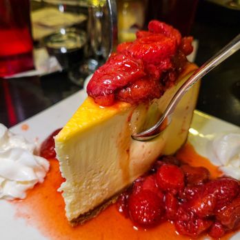 Delia's Pizzeria & Grill - Cheesecake IG @ SpicyAivy - Pizza Near Me - Springfield, Virginia