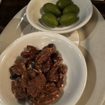 112 Eatery - Complimentary candied pecans and olives - New American Near Me - Minneapolis, Minnesota