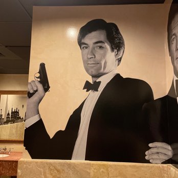 The London Club - Cocktail Bars Near Me - Naples, Florida