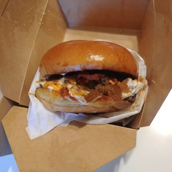 Grill 'Em All - Witte Burger - Burgers Near Me - Long Beach, California