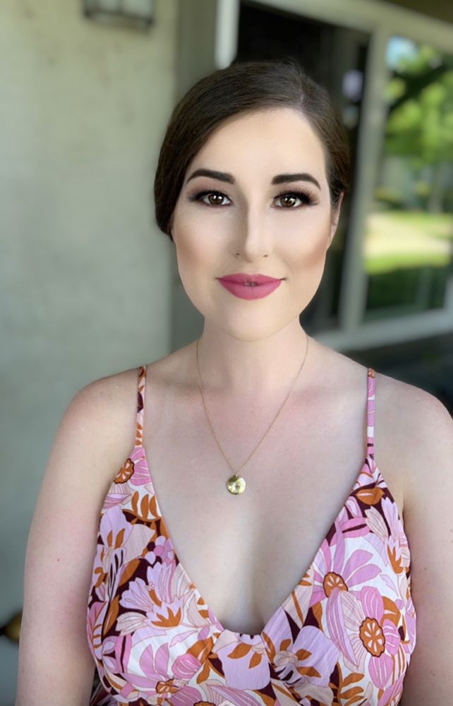 Makeup by Eleen Logo