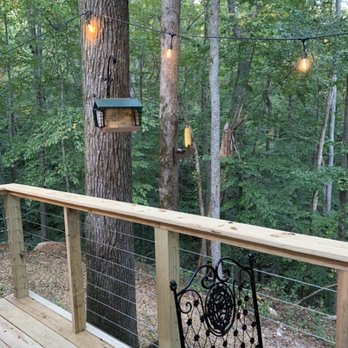 Coops Creek Cabins - Peaceful Deck Behind Critter Cottage - Vacation Rentals Near Me Coops Creek Cabins - Peaceful Deck Behind Critter Cottage - Vacation Rentals Near Me