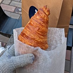 Barbershop Patisserie - Croissant