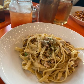 The Sweet Sap - Fettuccine Carbonara - New American Near Me - Flushing, New York The Sweet Sap - Fettuccine Carbonara - New American Near Me - Flushing, New York
