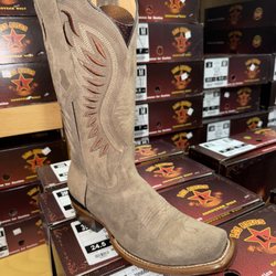 Bridges Boot Outlet
