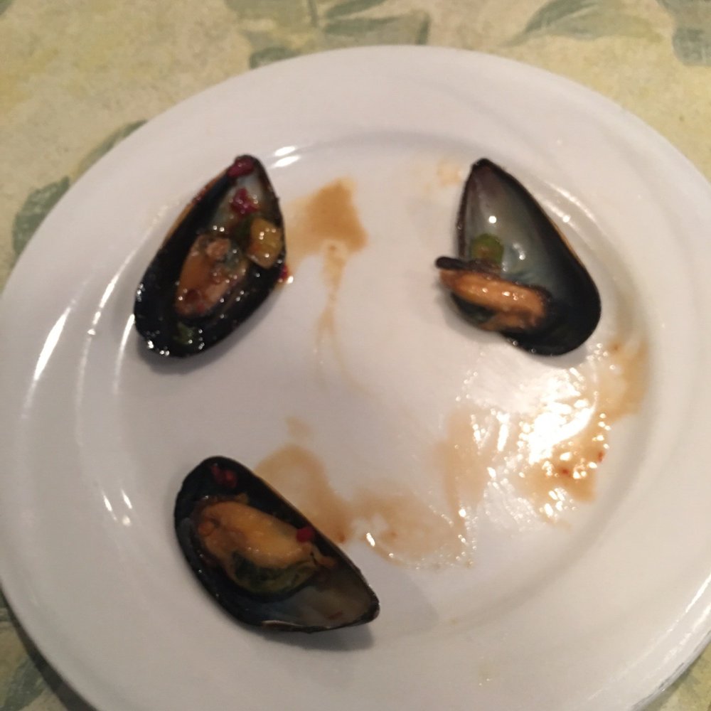 Cherry Blossom - a plate of steamed mussels - Chinese Near Me - Ashland, Massachusetts Cherry Blossom - a plate of steamed mussels - Chinese Near Me - Ashland, Massachusetts