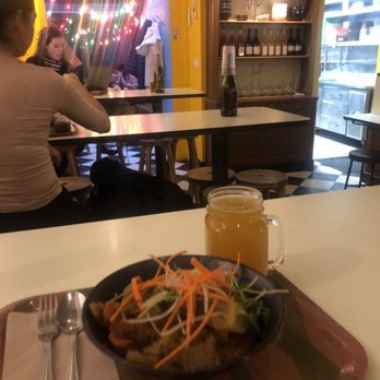 Le Botaniste - Moroccan soup and lemonade - Wine Bars Near Me - New York, New York Le Botaniste - Moroccan soup and lemonade - Wine Bars Near Me - New York, New York