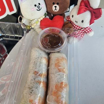 Vince’s Cafe - Shrimp and pork Summer Rolls - Cafes Near Me - Honolulu, Hawaii Vince’s Cafe - Shrimp and pork Summer Rolls - Cafes Near Me - Honolulu, Hawaii