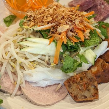 Ben Thanh Restaurant - Banh Uot Dac Biet | IG: asianadventuretime - Vietnamese Near Me - Matthews, North Carolina