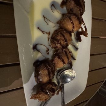 Harry's Seafood Bar & Grille - Fried Oreos 10/10 - Seafood Near Me - St Augustine, Florida Harry's Seafood Bar & Grille - Fried Oreos 10/10 - Seafood Near Me - St Augustine, Florida