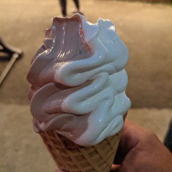 Crafton Ice Cream Delite - hand holding ice cream cone - Ice Cream & Frozen Yogurt Near Me - Pittsburgh, Pennsylvania