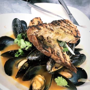 The Clam - Steamed mussels - Seafood Near Me - New York, New York
