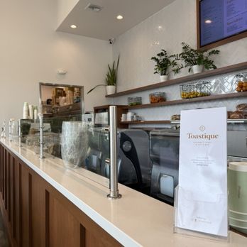 Toastique - 2025.05 - interior - Juice Bars & Smoothies Near Me - Winter Garden, Florida Toastique - 2025.05 - interior - Juice Bars & Smoothies Near Me - Winter Garden, Florida