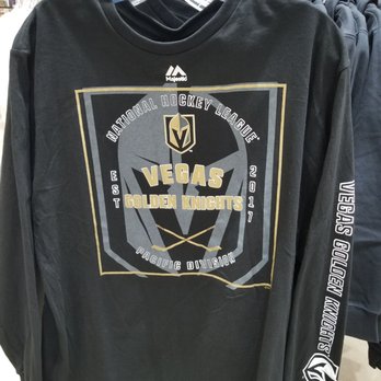 Kohl's - Long sleeved t-shirt - Men's Clothing Near Me - LAS VEGAS, Nevada Kohl's - Long sleeved t-shirt - Men's Clothing Near Me - LAS VEGAS, Nevada