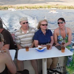 The Lahaina Cruise Company - The fam booze cruizin