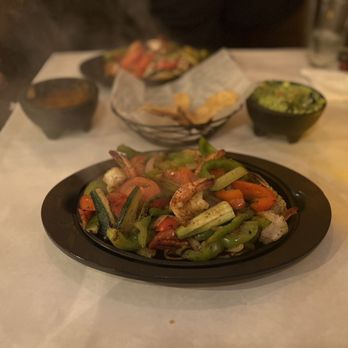 La Cantina Grill - Shrimp Fajita - Mexican Near Me - Chicago, Illinois La Cantina Grill - Shrimp Fajita - Mexican Near Me - Chicago, Illinois