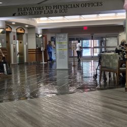 Baptist Memorial Hospital - Entrance and gift shop