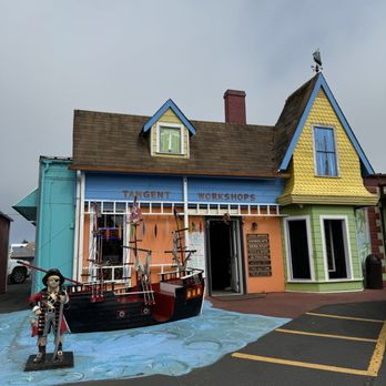 Aquarium Village - Shopping Centers Near Me - Newport, Oregon Aquarium Village - Shopping Centers Near Me - Newport, Oregon