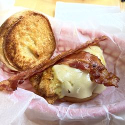 Old Mac's - Honey chicken sandwich