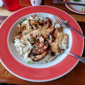 Surf Hut - Blacken Shrimp and Grits - Seafood Near Me - Destin, Florida