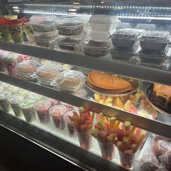 Shelly's Bakery/Paleteria & Neveria - Patisserie/Cake Shop Near Me - Birmingham, Alabama