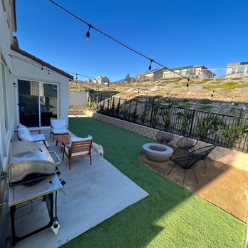 SJR Landscape - Backyard : artificial turf, decomposed granite, blocks, concrete, privet trees, poles, lights, gas line (fire pit) - Landscaping Near Me - Santa Clarita, California SJR Landscape - Backyard : artificial turf, decomposed granite, blocks, concrete, privet trees, poles, lights, gas line (fire pit) - Landscaping Near Me - Santa Clarita, California