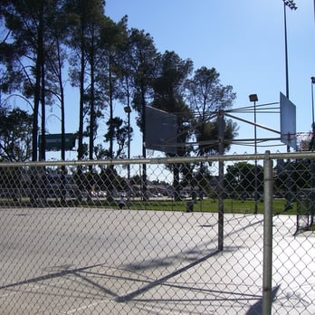 Reseda Park - Basketball Anyone?? - Parks Near Me - Reseda, California