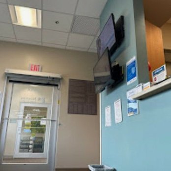 Norton Immediate Care - Registration Desk and door into treatment rooms (from web) - Urgent Care Near Me - Shelbyville, Kentucky Norton Immediate Care - Registration Desk and door into treatment rooms (from web) - Urgent Care Near Me - Shelbyville, Kentucky